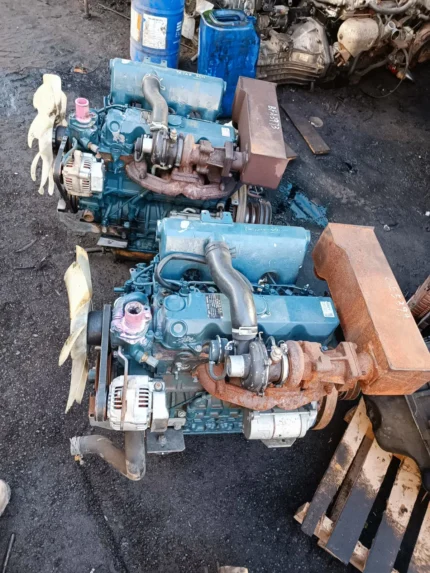 MOTOR KUBOTA V 2403 TURBO